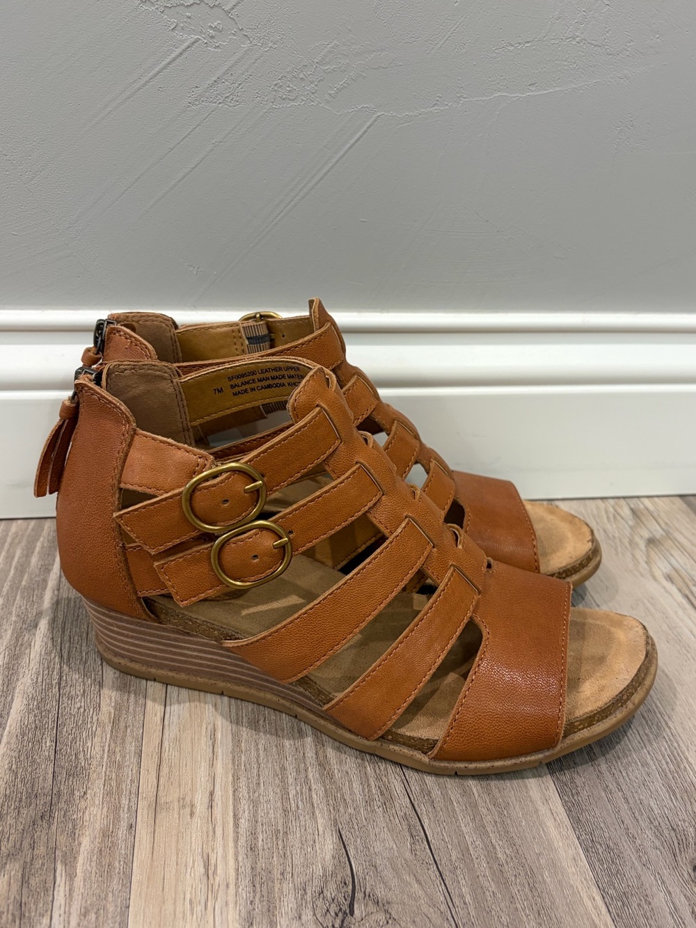 Sofft Iris Caged Sandal